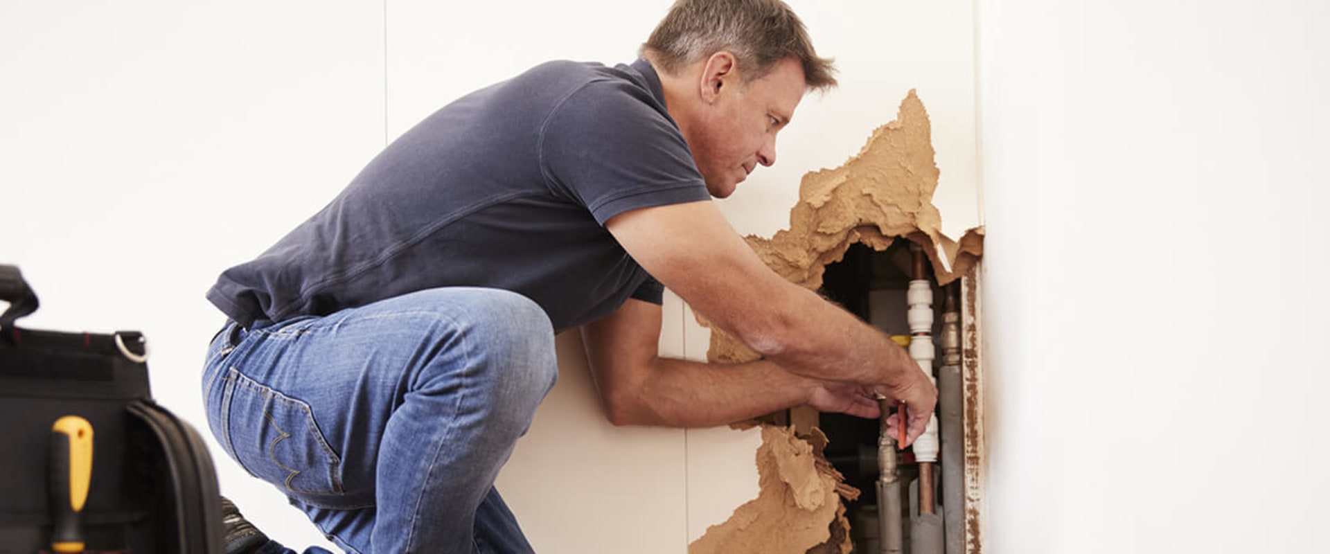 Ensuring Transparent Pricing and No Hidden Fees: How to Choose a Water Damage Company