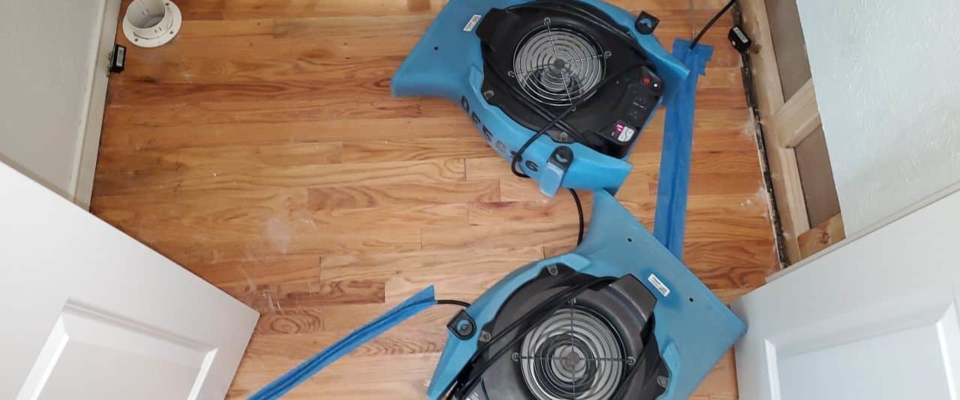 Using Dehumidifiers and Fans for Drying Affected Areas