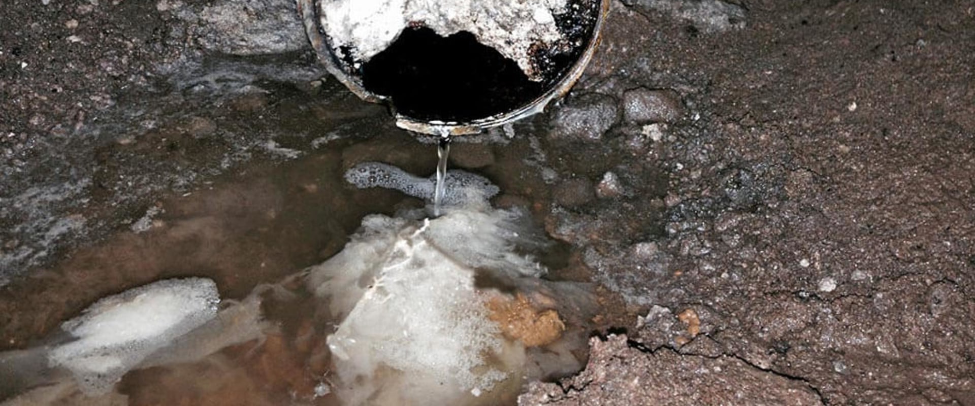 What You Need to Know About Clogged Sewer Lines