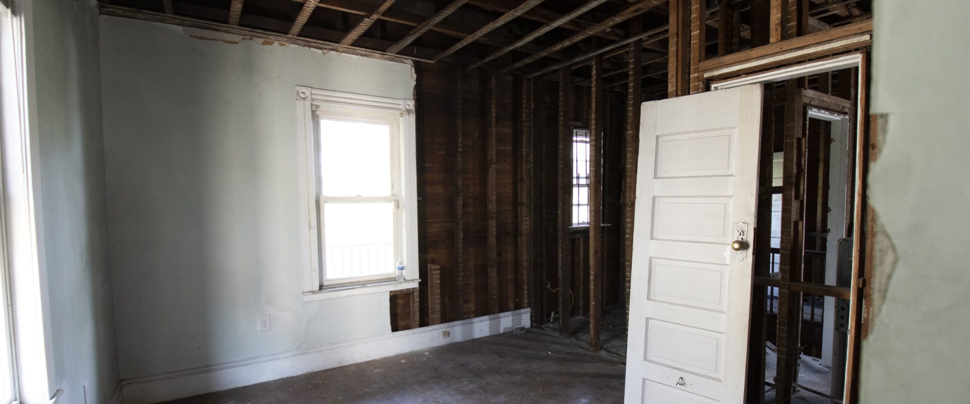 Content Restoration and Storage: The Key to Efficient Fire Damage Recovery